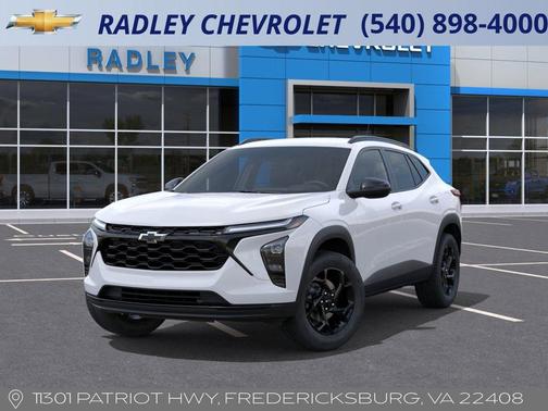 Summit White 2026 Chevrolet Trax LT