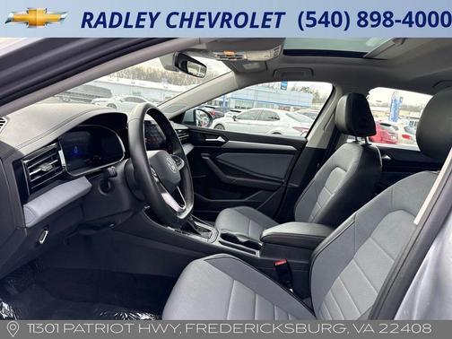 2025 Volkswagen Jetta 1.5T SE