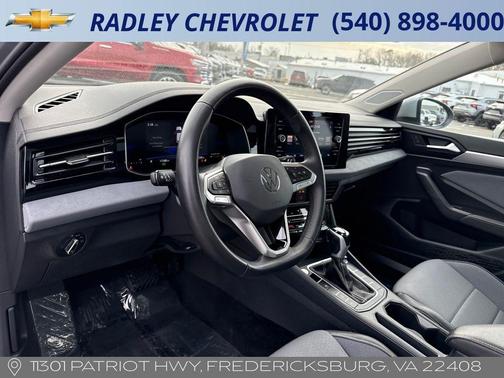 2025 Volkswagen Jetta 1.5T SE