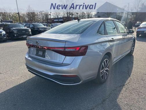 2025 Volkswagen Jetta 1.5T SE