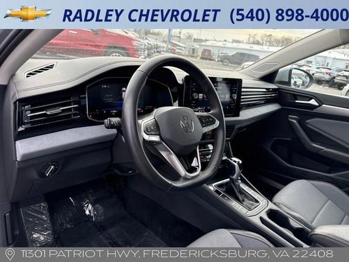 2025 Volkswagen Jetta 1.5T SE