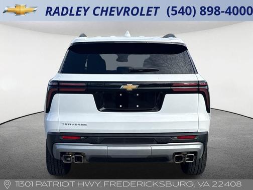 2025 Chevrolet Traverse LT