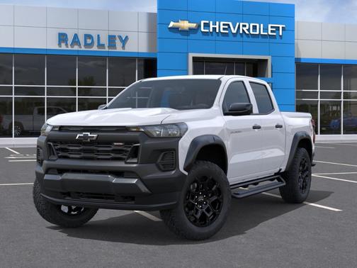 Summit White 2026 Chevrolet Colorado Trail Boss