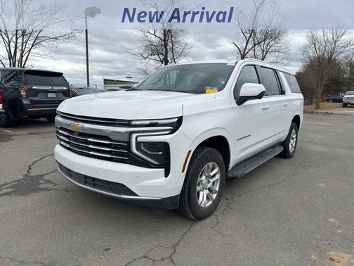 2025 Chevrolet Suburban LT