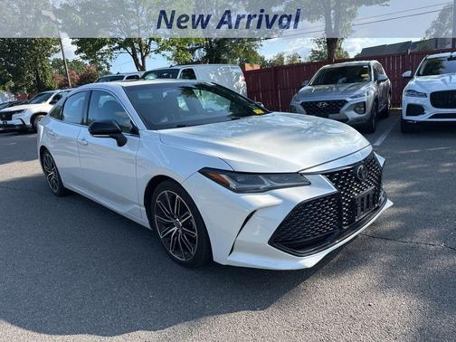 2022 Toyota Avalon Touring