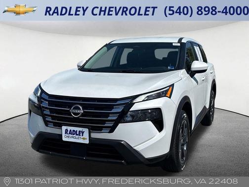 White 2025 Nissan Rogue SV