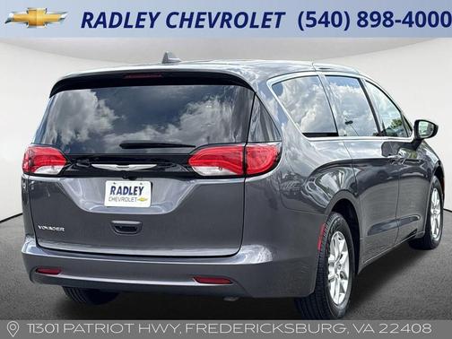 2023 Chrysler Voyager LX