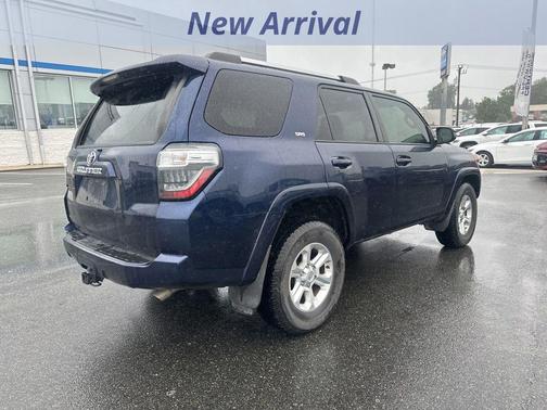 2022 Toyota 4Runner SR5