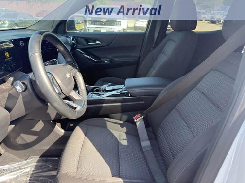 Summit White 2025 Chevrolet Equinox LT