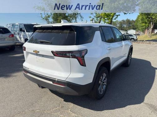Summit White 2025 Chevrolet Equinox LT