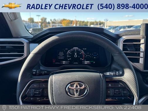 2024 Toyota Sequoia SR5