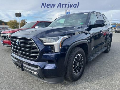 2024 Toyota Sequoia SR5