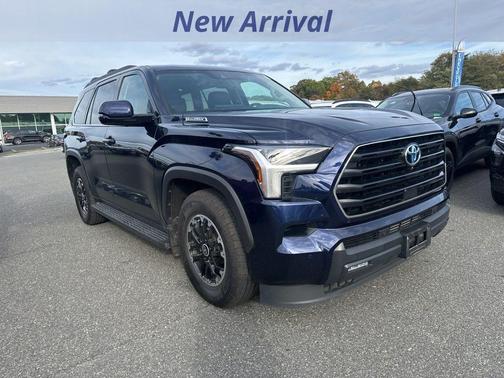 2024 Toyota Sequoia SR5