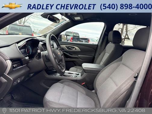2023 Chevrolet Traverse LT Cloth