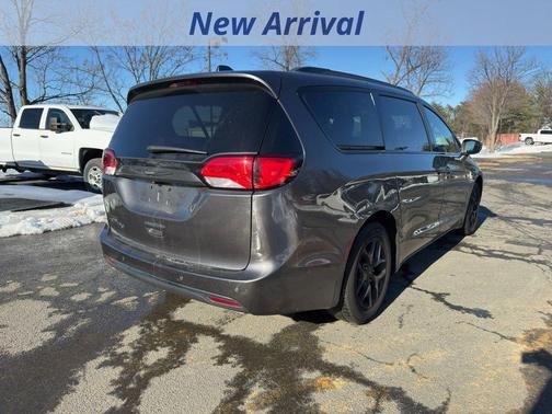 2019 Chrysler Pacifica Touring-L Plus