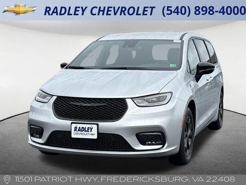 2024 Chrysler Pacifica Hybrid Select