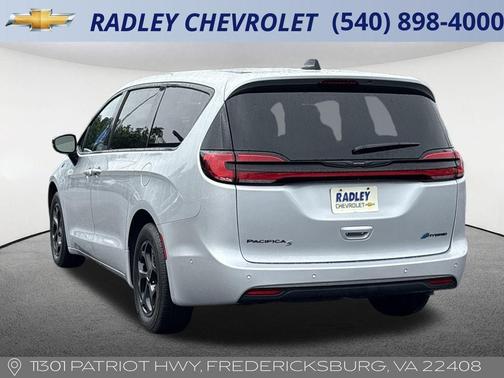 2024 Chrysler Pacifica Hybrid Select