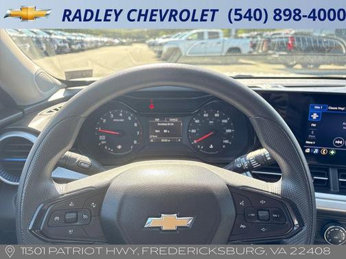 Summit White 2024 Chevrolet Trax LS
