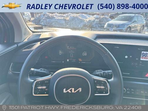 2025 Kia Carnival LXS