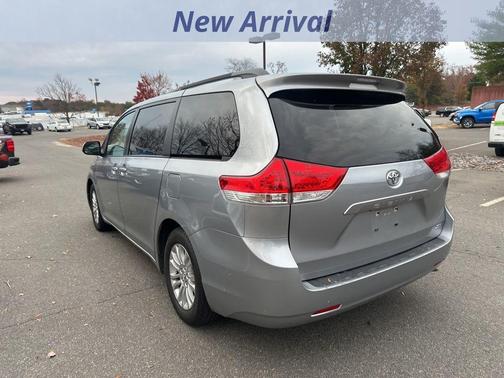 2013 Toyota Sienna XLE