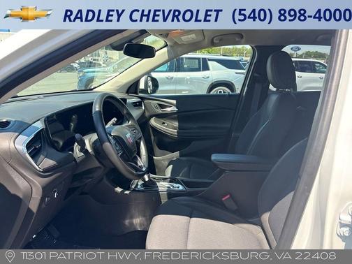 Summit White 2025 Buick Encore GX Preferred