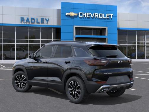 Mosaic Black Metallic 2026 Chevrolet Trailblazer ACTIV