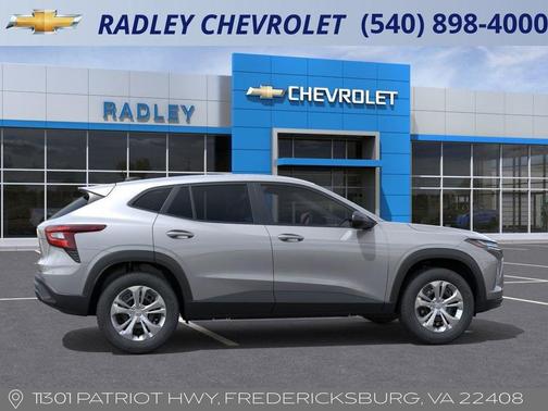2025 Chevrolet Trax LS