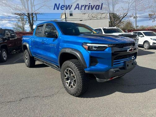 Glacier Blue Metallic 2024 Chevrolet Colorado ZR2