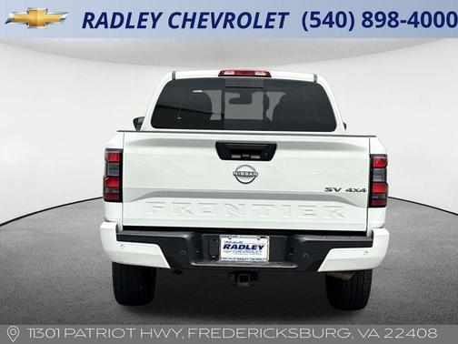 2024 Nissan Frontier SV