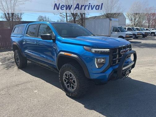 2023 GMC Canyon AT4X