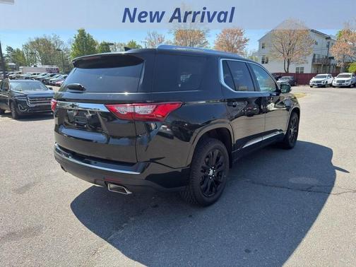 Mosaic Black Metallic 2019 Chevrolet Traverse Premier