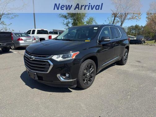 Mosaic Black Metallic 2019 Chevrolet Traverse Premier