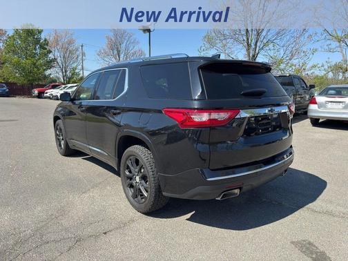 Mosaic Black Metallic 2019 Chevrolet Traverse Premier