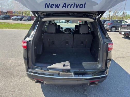 Mosaic Black Metallic 2019 Chevrolet Traverse Premier