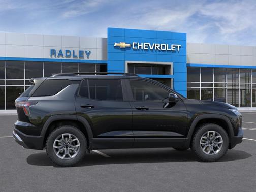 Mosaic Black Metallic 2026 Chevrolet Equinox ACTIV