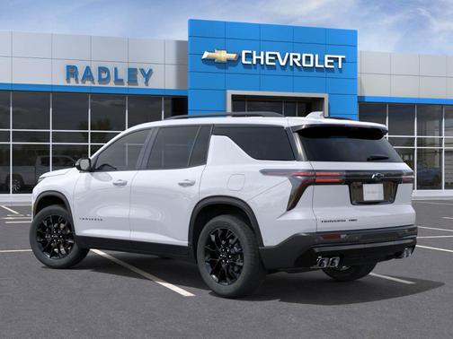 2025 Chevrolet Traverse LT
