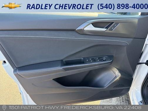 2025 Volkswagen Taos 1.5T SE Black