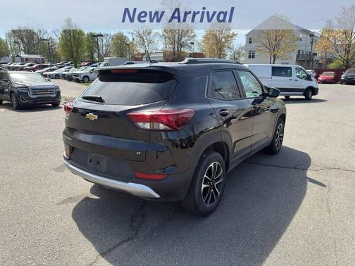 Mosaic Black Metallic 2025 Chevrolet Trailblazer LT