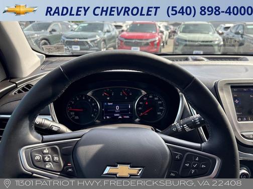 Sterling Gray Metallic 2023 Chevrolet Equinox 1LT