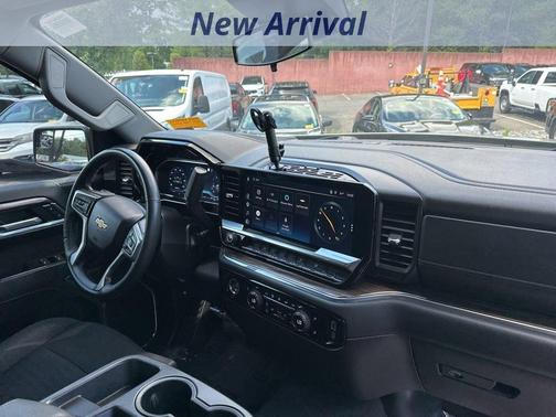 Sterling Gray Metallic 2023 Chevrolet Silverado 1500 LT