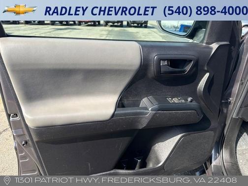 2022 Toyota Tacoma SR