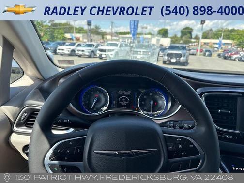 Granite Crystal 2023 Chrysler Voyager LX