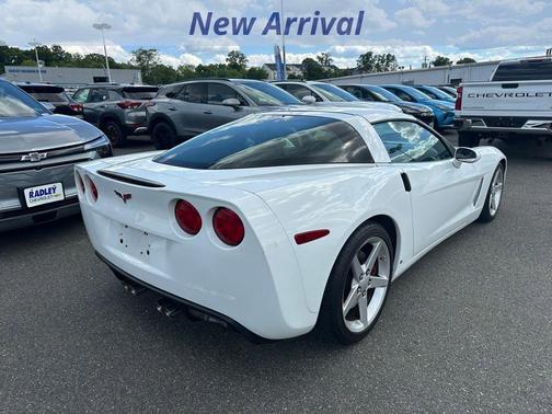 Arctic White 2006 Chevrolet Corvette Base