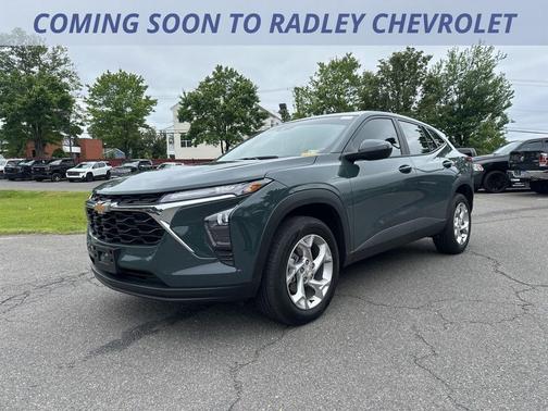 2025 Chevrolet Trax LS