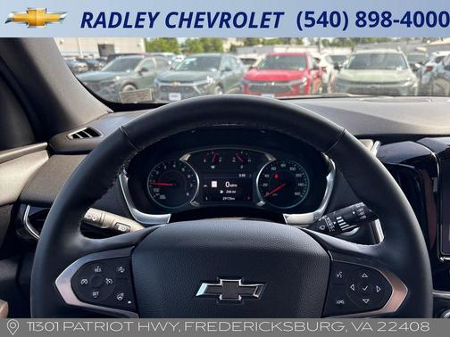 Mosaic Black Metallic 2023 Chevrolet Traverse RS