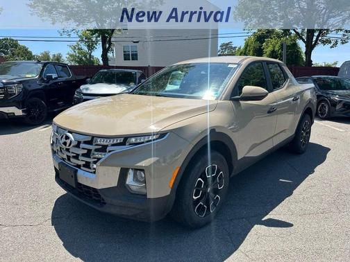 Beige 2023 Hyundai SANTA CRUZ SEL