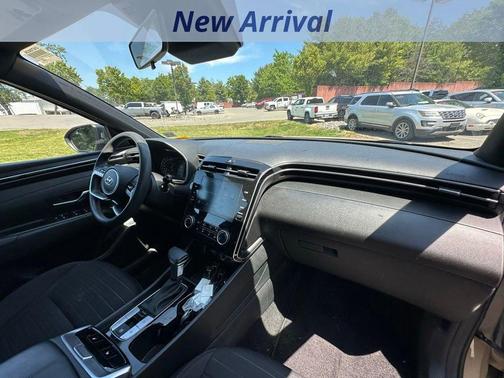 Beige 2023 Hyundai SANTA CRUZ SEL