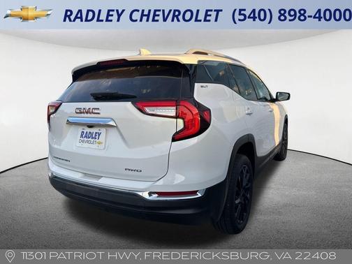 2023 GMC Terrain SLT