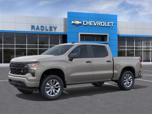 White Sand 2026 Chevrolet Silverado 1500 Custom