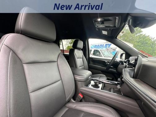 Black 2025 Chevrolet Suburban Z71